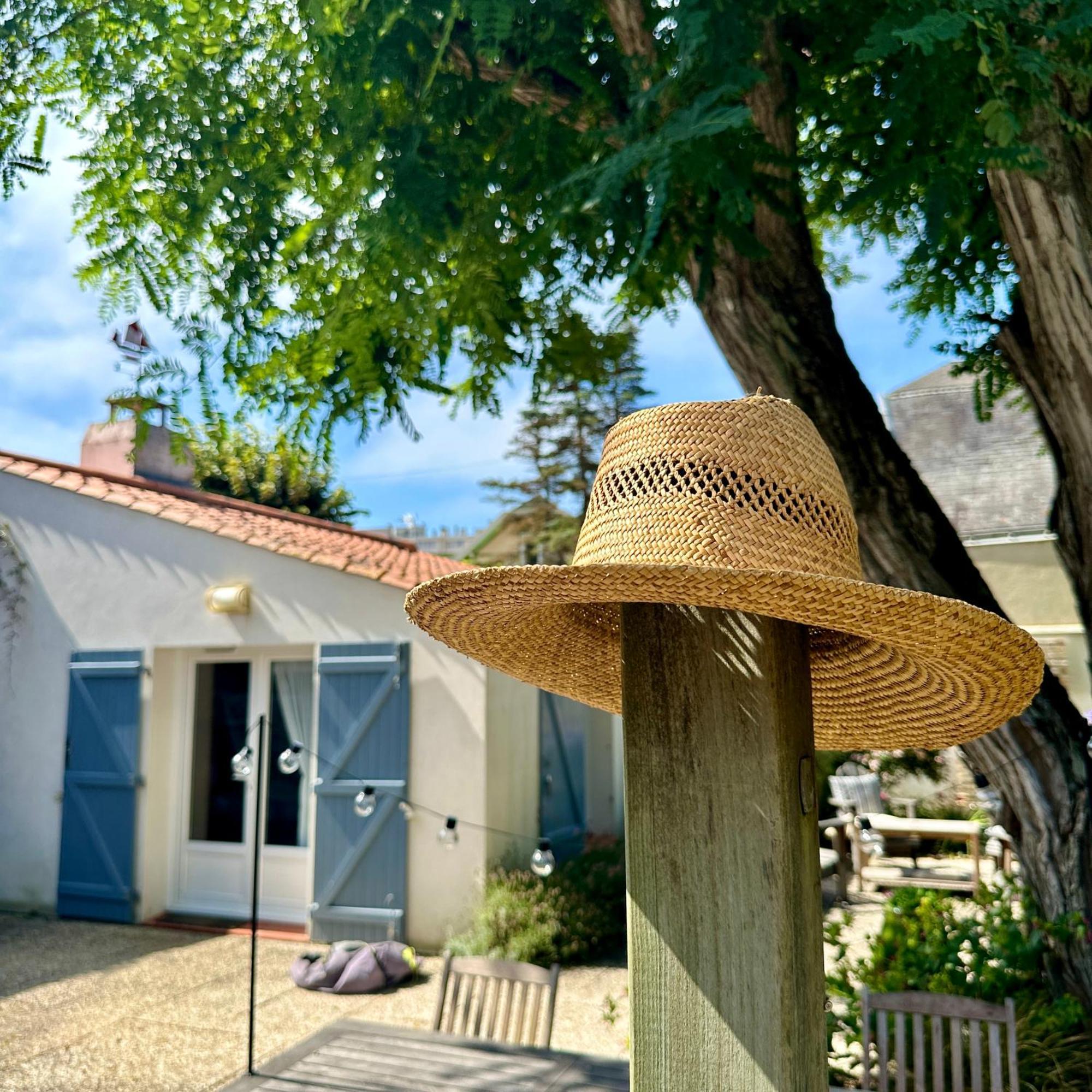 Villa "Mignon" Avec Studio Independant, Tout A Pied, Plage A 4 Mn, 6 Pers, 2 Sde Saint-Jean-de-Monts Luaran gambar